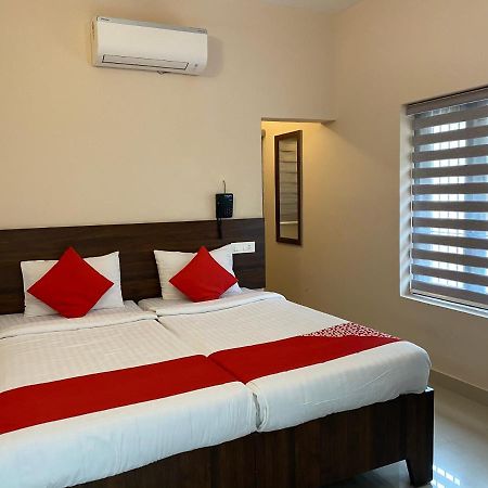La Mer Inn Kozhikode Bagian luar foto