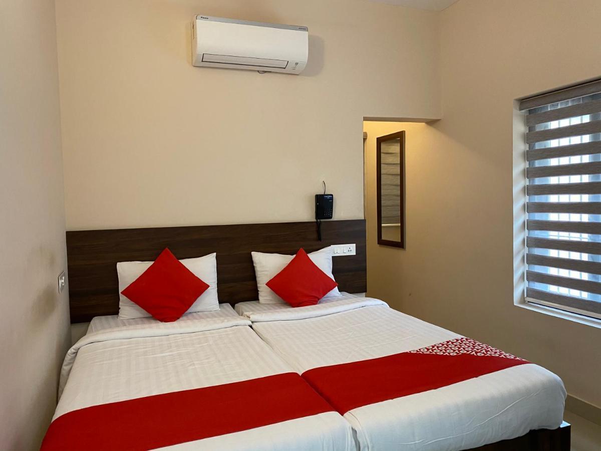 La Mer Inn Kozhikode Bagian luar foto
